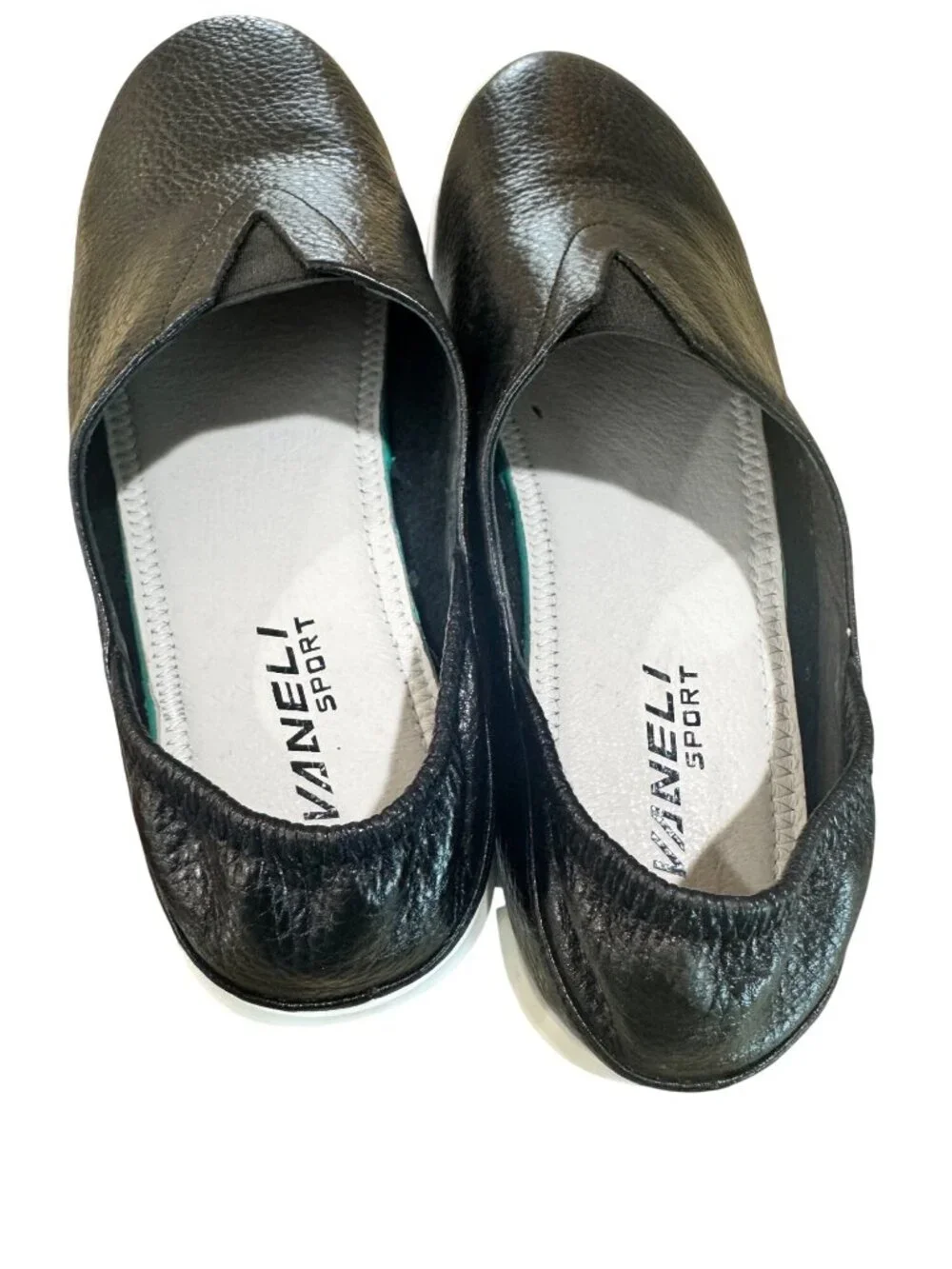 Vaneli Sport Black Leather Slip-On Shoes Athletic Sneakers Women 9N Athleisure
